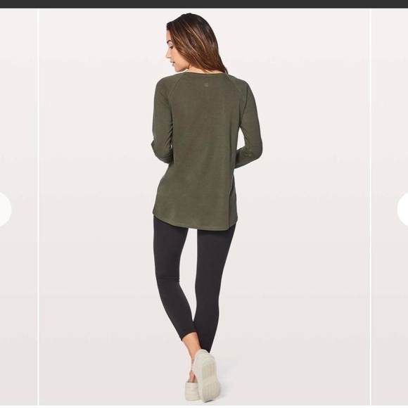 Lululemon Athletica Emerald Long Sleeve Tee - Picture 2 of 5